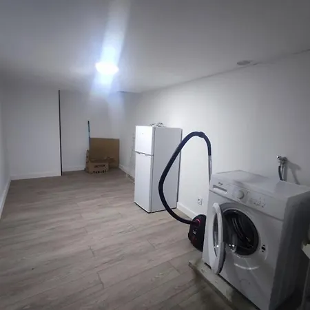 Maison De Centre 펜션 퐁